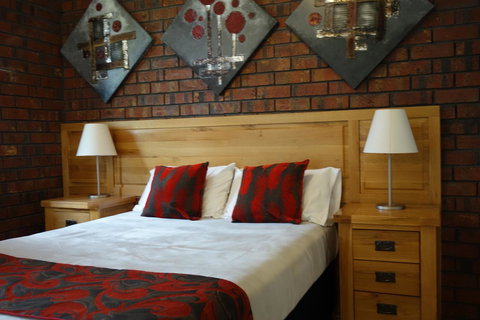 Glenelg Gateway Apartments - Accommodation in Surfers Paradise 9