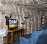 Ali's Underground - Accommodation in Surfers Paradise