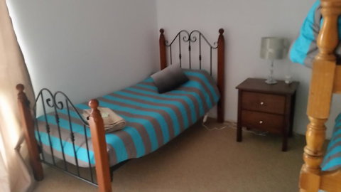 The Quorn-er House - Accommodation in Surfers Paradise 11