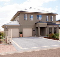 Rezare House Bed  Breakfast - Accommodation in Surfers Paradise