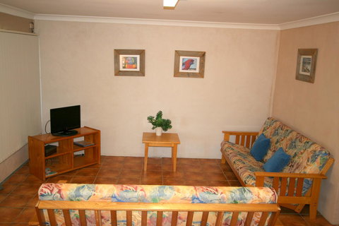 Lake Edge Apartments - Accommodation in Surfers Paradise 27