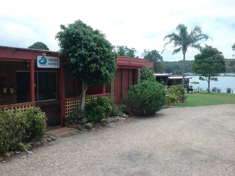 Lake Edge Apartments - Accommodation in Surfers Paradise 1