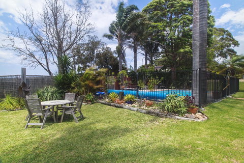 Lake Edge Apartments - Accommodation in Surfers Paradise 2