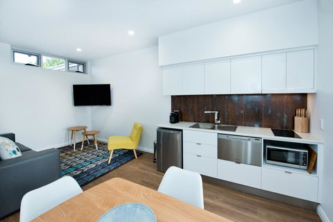 Loxton Courthouse Apartments - Accommodation in Surfers Paradise 15