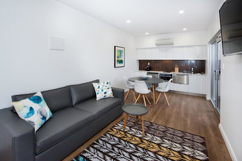 Loxton Courthouse Apartments - Accommodation in Surfers Paradise 3