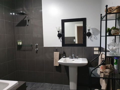 Amy\'s House Bed & Breakfast - Accommodation in Surfers Paradise 4
