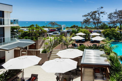 Bayview Beachfront Apartments, In Town Right On The Beach - Accommodation in Surfers Paradise 11