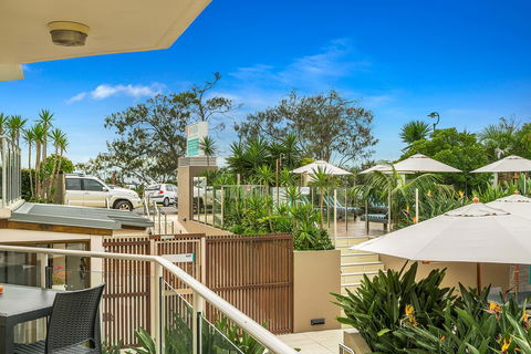 Bayview Beachfront Apartments, In Town Right On The Beach - Accommodation in Surfers Paradise 13