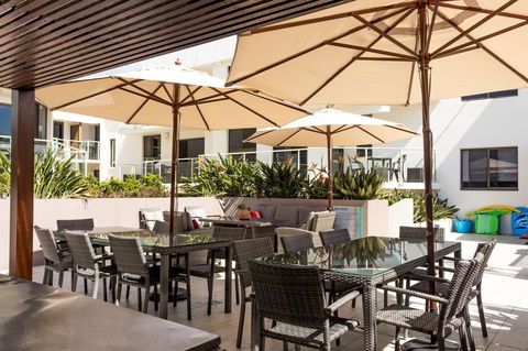 Bayview Beachfront Apartments, In Town Right On The Beach - Accommodation in Surfers Paradise 25