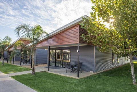 Paringa Resort - Accommodation in Surfers Paradise 0