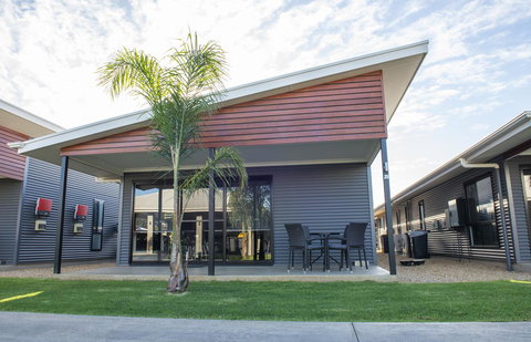 Paringa Resort - Accommodation in Surfers Paradise 8