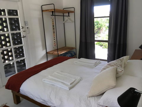 Hilltop Too - Accommodation in Surfers Paradise 20