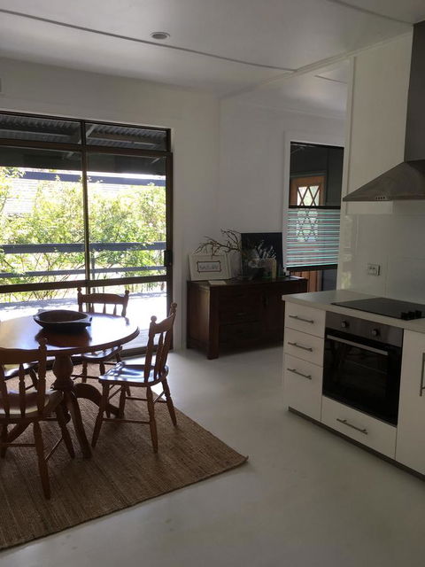 Hilltop Too - Accommodation in Surfers Paradise 8