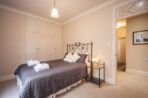 Angaston Saleyards Luxury Accommodation - Accommodation in Surfers Paradise 16