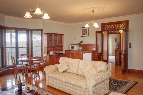 Angaston Saleyards Luxury Accommodation - Accommodation in Surfers Paradise 26