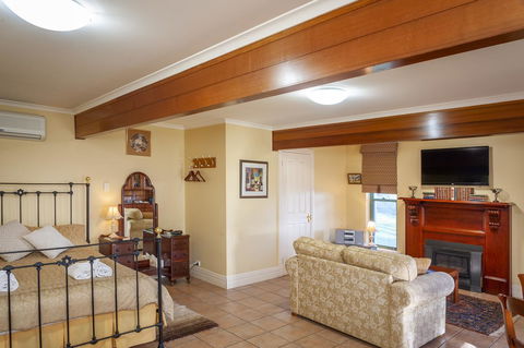 Angaston Saleyards Luxury Accommodation - Accommodation in Surfers Paradise 20
