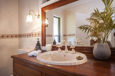 Angaston Saleyards Luxury Accommodation - Accommodation in Surfers Paradise 28