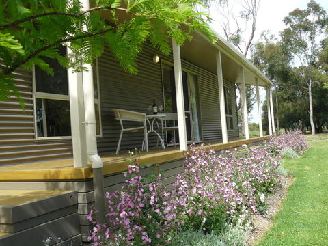 Camawald Coonawarra Cottage B&B - Accommodation in Surfers Paradise 1