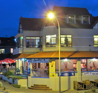 McCloud House - Accommodation in Surfers Paradise