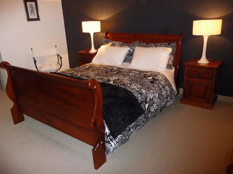 Country Bakehouse Accommodation - Accommodation in Surfers Paradise 11