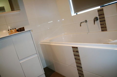 Jacaranda Homestay - Accommodation in Surfers Paradise 16