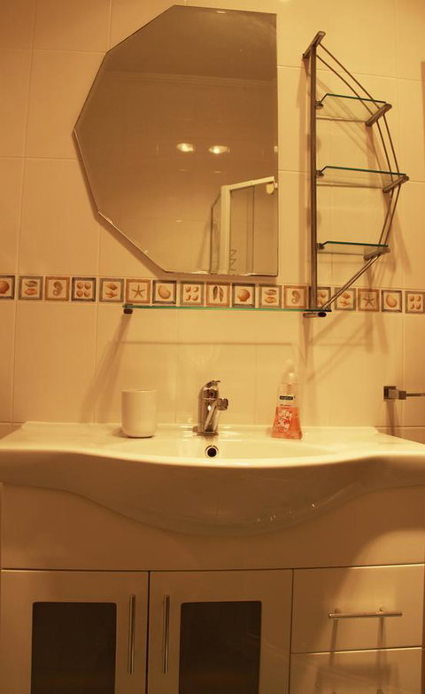 Grace Cottage - Accommodation in Surfers Paradise 15