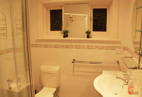 Grace Cottage - Accommodation in Surfers Paradise 14