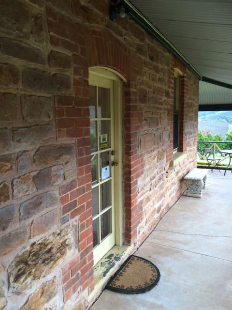Vineyard Cottage BnB - Accommodation in Surfers Paradise 9