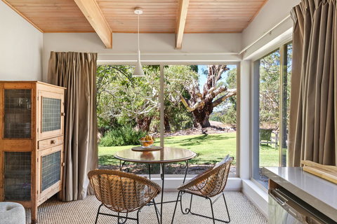 Adelaide Hills Retreats - Accommodation in Surfers Paradise 22