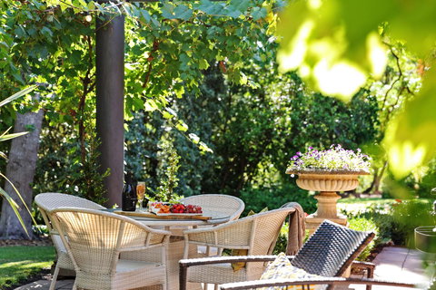 Adelaide Hills Retreats - Accommodation in Surfers Paradise 10