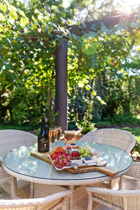 Adelaide Hills Retreats - Accommodation in Surfers Paradise 39