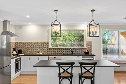 Adelaide Hills Retreats - Accommodation in Surfers Paradise 23