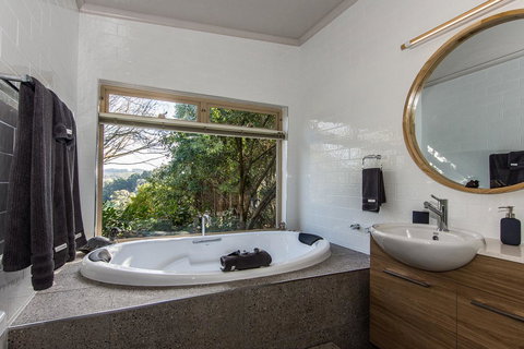 Adelaide Hills Retreats - Accommodation in Surfers Paradise 44