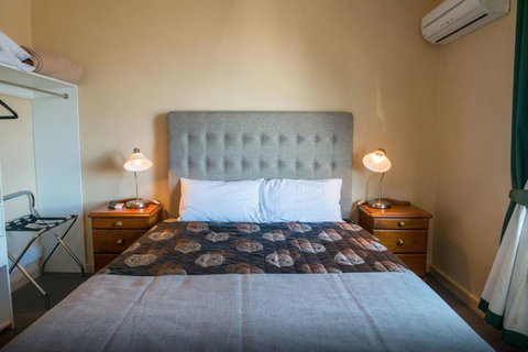 Tailem Bend Riverside Hotel - Accommodation in Surfers Paradise 2