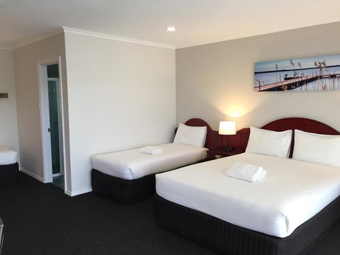 Hilton Beachfront Motel - Accommodation in Surfers Paradise 20
