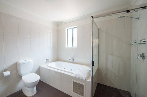 Clare Country Club - Accommodation in Surfers Paradise 12