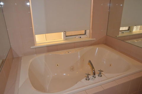 The Bluff Resort Apartments - Accommodation in Surfers Paradise 37