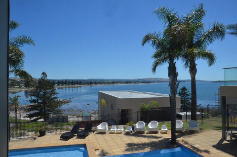 The Bluff Resort Apartments - Accommodation in Surfers Paradise 13