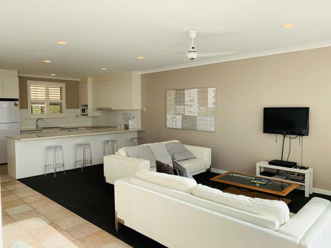 The Bluff Resort Apartments - Accommodation in Surfers Paradise 6
