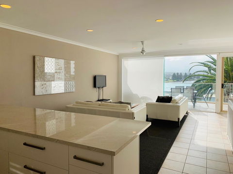 The Bluff Resort Apartments - Accommodation in Surfers Paradise 4