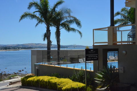 The Bluff Resort Apartments - Accommodation in Surfers Paradise 12