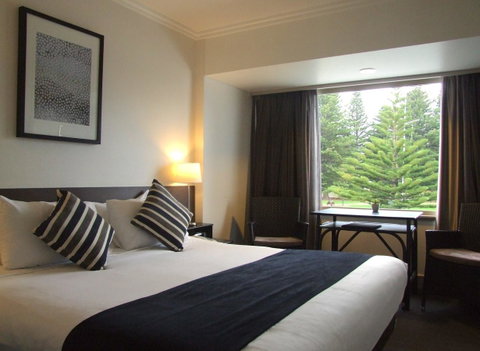 Nightcap At Hotel Victor - Accommodation in Surfers Paradise 14