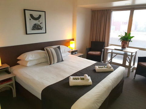 Nightcap At Hotel Victor - Accommodation in Surfers Paradise 7