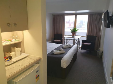 Nightcap At Hotel Victor - Accommodation in Surfers Paradise 6