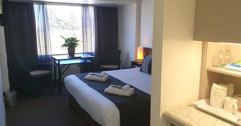 Nightcap At Hotel Victor - Accommodation in Surfers Paradise 1
