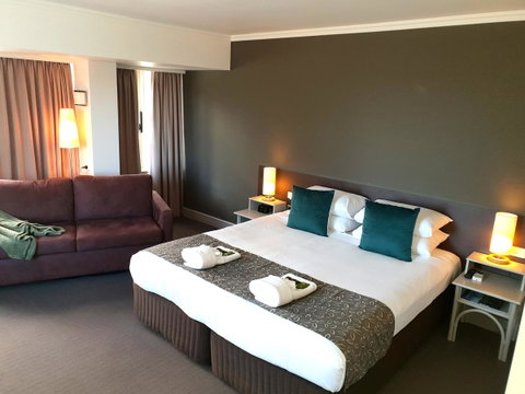 Nightcap At Hotel Victor - Accommodation in Surfers Paradise 11