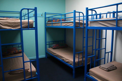 My Place & Adelaide Backpackers Hostel - Accommodation in Surfers Paradise 12