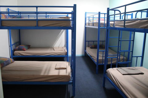 My Place & Adelaide Backpackers Hostel - Accommodation in Surfers Paradise 18