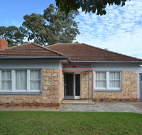 Prospect Holiday House - Accommodation in Surfers Paradise