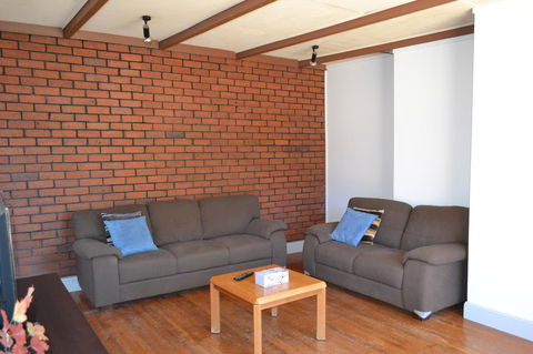 Prospect Holiday House - Accommodation in Surfers Paradise 4